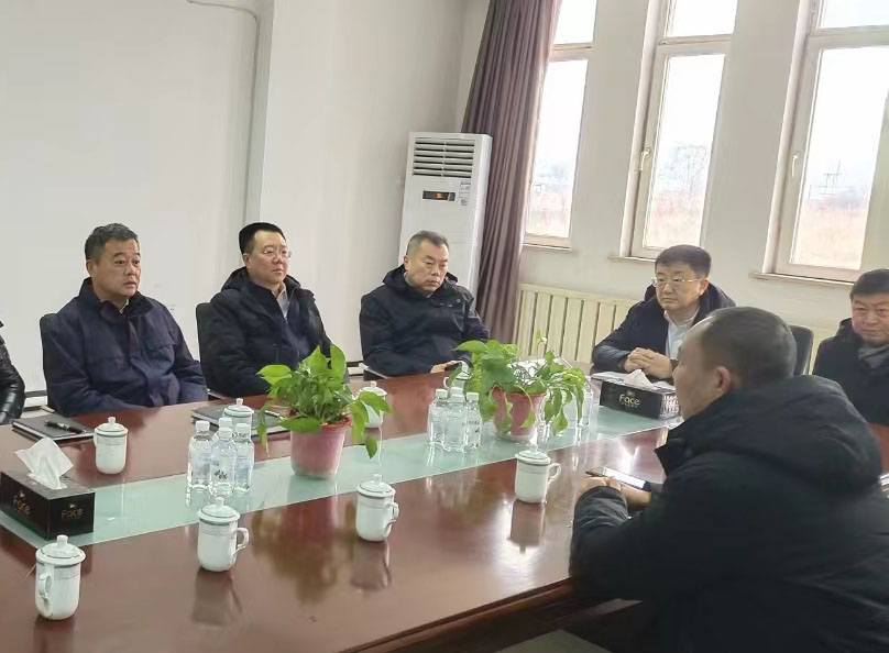 Mayor goes to Yitai Company for pre festival research